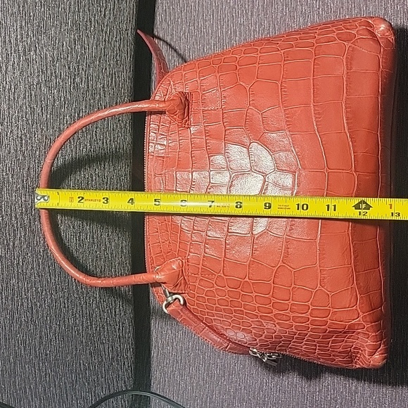 Elegant Red FURLA Crocodile-Embossed Handbag/Crossbody - Picture 7 of 16